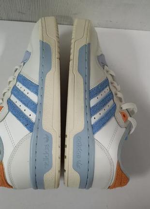 Кросівки adidas handball spezial shoes light blue m18444

оригінал4 фото