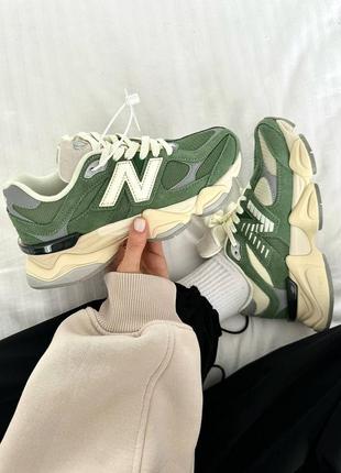 Жіночі кросівки new balance 9060 green suede нью беланс зеленого кольору