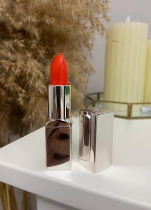 Помада artdeco high performance lipstick - це одночасно розкішний колір і стійке покриття