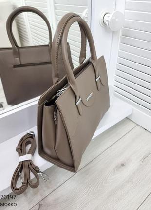 Жіноча стильна та якісна класична сумка з еко шкіри на 2 відділи мокко4 фото