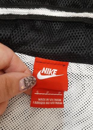 Куртка ветровка nike windrunner с водоотталкивающим покрытием р. 44-46 (s)