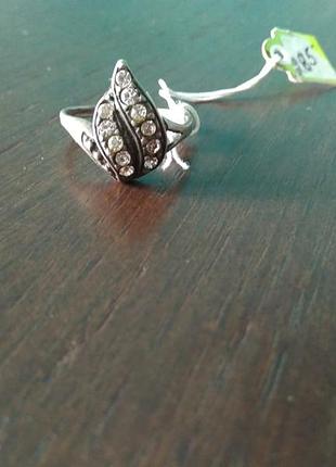 Кільце срібне з камінням