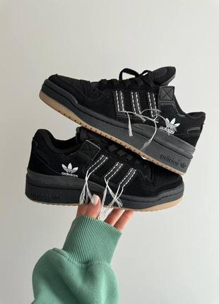 Женские кроссовки adidas Men forum low black white threads адедас форум черного с белым цветами