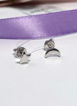 Серебряные серьги гвоздики на закрутках без камней звезда и месяц серебро 925 пробы родированное 5416р 1.20г