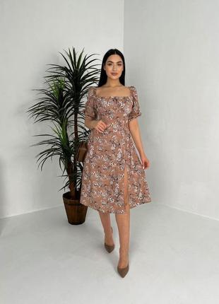 Легкое стильное платье с коротким рукавом и с разрезом на ноге2 фото
