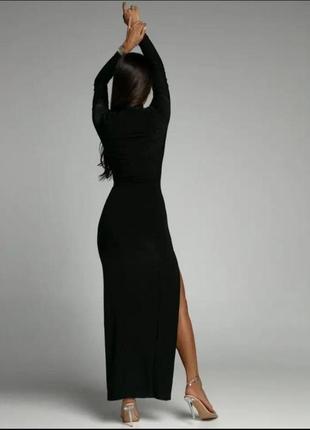 Жіноча довга сукня під горло оксамит стильна елегантна підкреслює фігуру довгий рукав чорний смарагдовий4 фото