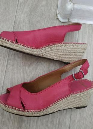 Босоніжки сlarks р. 38 шкіра