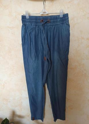 Тоненькі котонові брючки джинси