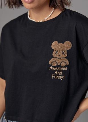 Укороченная футболка с медвежонком и надписью awesome and funny - черный цвет, m (есть размеры)4 фото