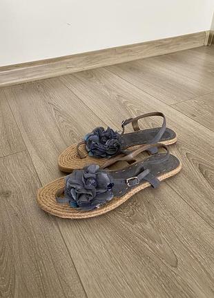 Clarks босоніжки жіночі