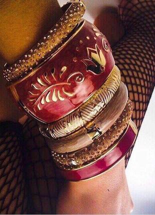 Брендовые швейцарские браслеты покрыты серебром и золотом