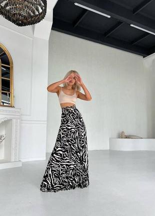 Женская юбка на запах софт черно-белая8 фото