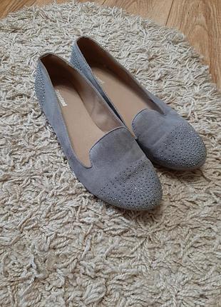 Фірмові балетки