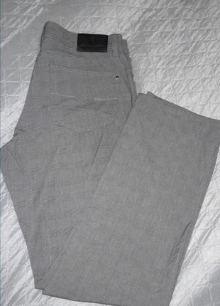 Оригінальні брюки pierre cardin