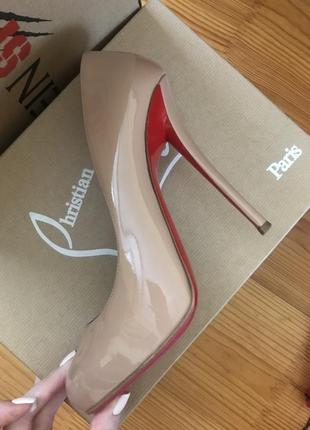 Louboutin туфли