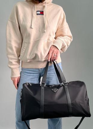 Сумка prada re-nylon and brushed leather duffel bag, прада, нейлон, текстиль, дорожная сумка, спортивная сумка из натуральной кожи3 фото
