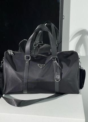 Сумка prada re-nylon and brushed leather duffel bag, прада, нейлон, текстиль, дорожная сумка, спортивная сумка из натуральной кожи4 фото