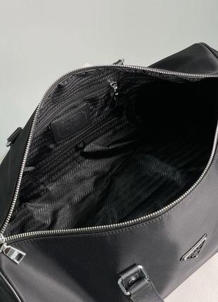 Сумка prada re-nylon and brushed leather duffel bag, прада, нейлон, текстиль, дорожная сумка, спортивная сумка из натуральной кожи8 фото