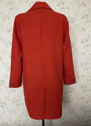 Пальто яркого цвета очень стильное, красное пальто6 фото