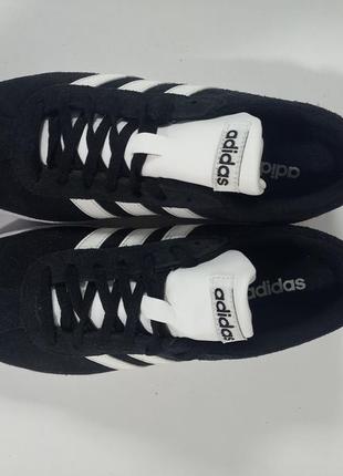 Кроссовки adidas vl court 2.0 black da9853
original2 фото