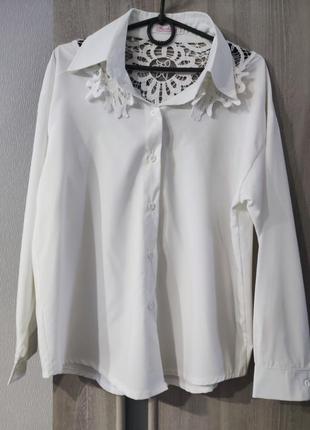 Красивая белая рубашка с кружевом2 фото