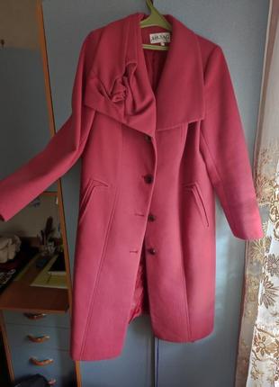 Пальто розовое демисезонное большое размер1 фото