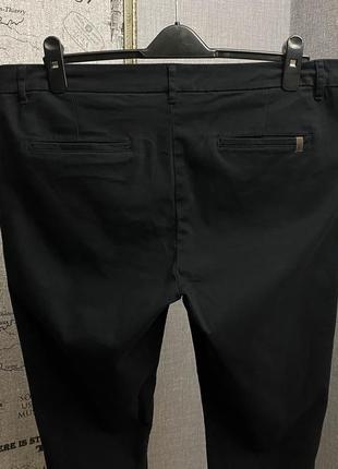 Чорні штани від бренда lager1574 фото