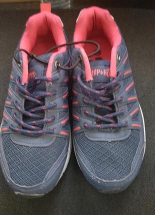 Кросівки, розмір 32