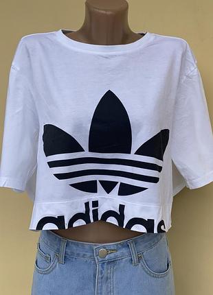 Футболка adidas