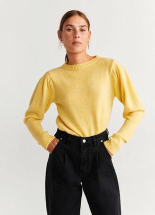 Желтый свитер mango