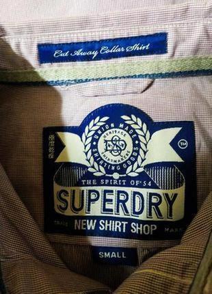 Практичная рубашка в мелкую клетку уникального британского бренда superdry,3 фото