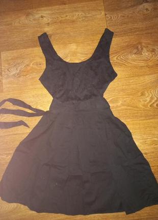 Платье с поясом