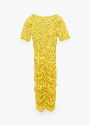 Яскрава сукня zara