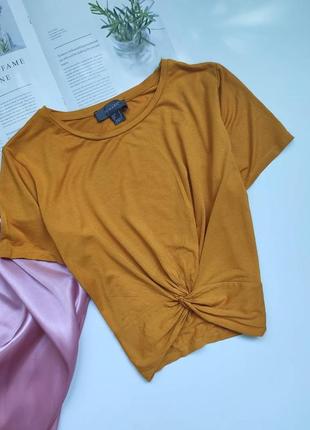 Насичена жовта футболочка primark з вузликом спереду❤