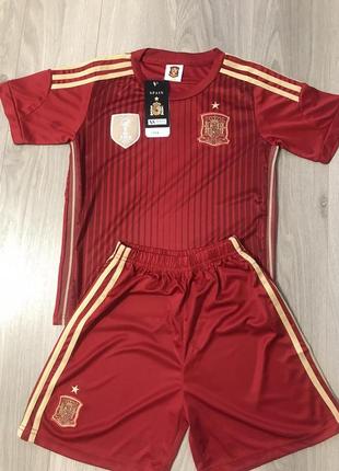 Футбольна форма для дітей