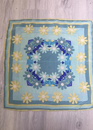 Шелковая косынка платок 52*52