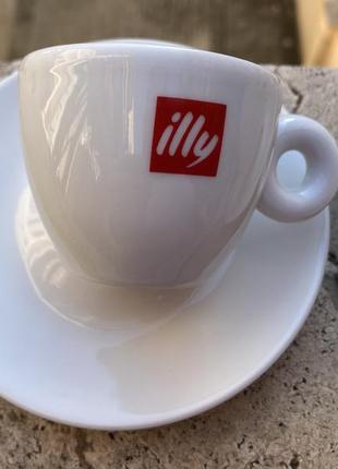 Чашки еспрессо illy. цена за за пару, чашечка и блюдечко