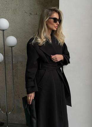 Изысканное черное кашемировое пальто10 фото