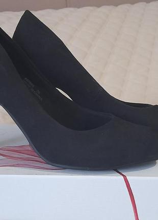 Класичні чорні туфлі1 фото