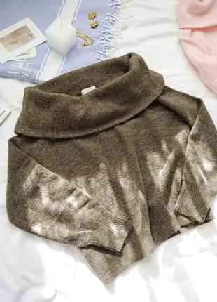 Свитер коричневый с открытыми плечами от h&m