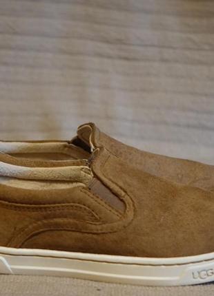 Изящные фирменные кожаные слипоны карамельного цвета ugg australia 37 р. ( 23,5 см.)