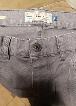 Мужские серые джинсы фирмы next, р.323 фото