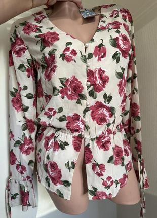 Брендовая блузка с воланом4 фото