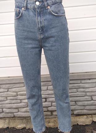 Джинсы момы