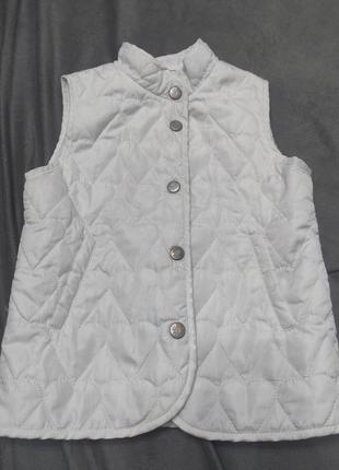 Легенька жилетка на дівчинку, 104