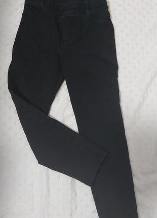 Черные стрейчевые брюки1 фото