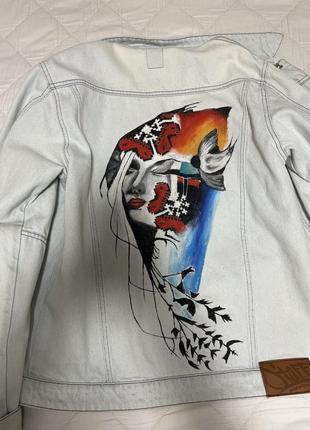 Джинсова куртка з розписом ручної роботи