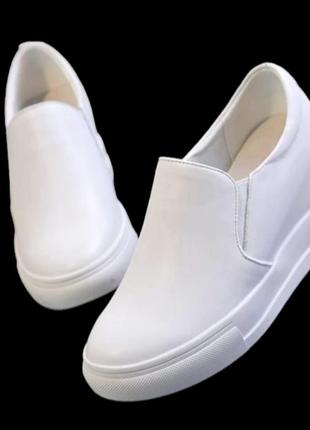 Ботинки женские