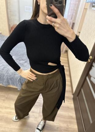 Укорочений джемпер/топ/ лонгслів zara в рубчик і заходом навколо талії