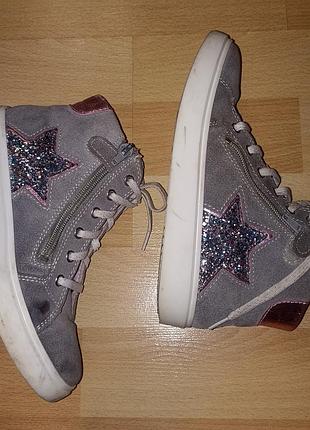 Ботинки деми 33р